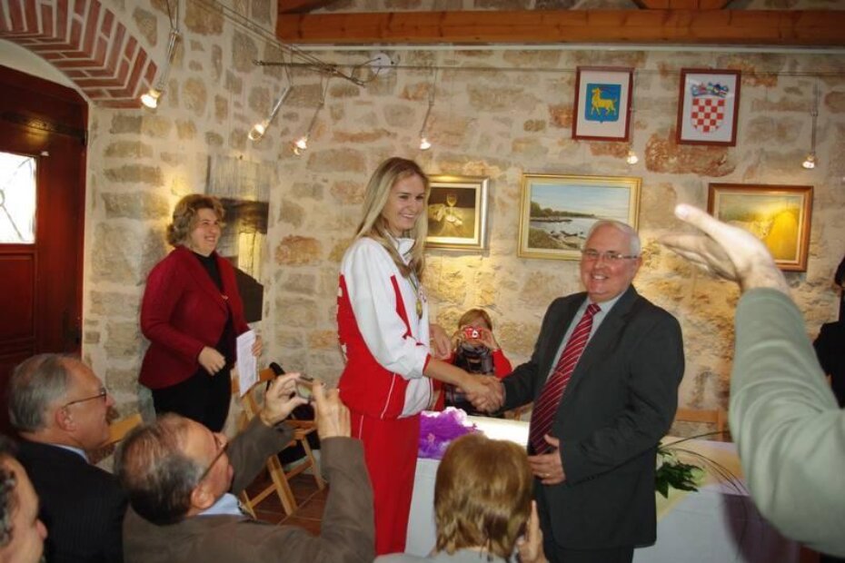 Marijana Liović i općinski načelnik  Tomislav Čoga