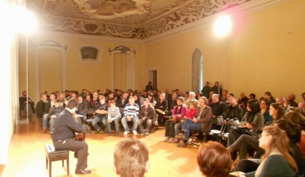 Virtuoz Dejan Ivanović pred porečkom publikom