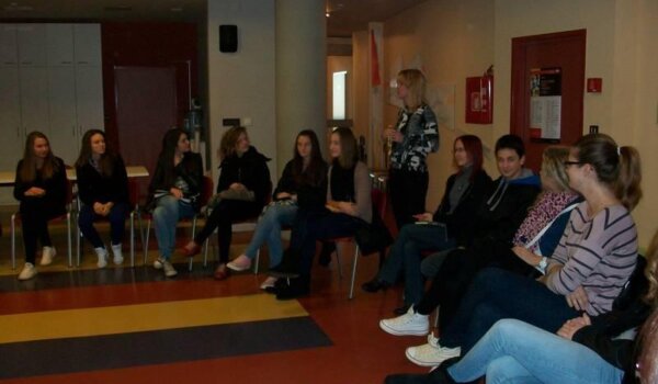 Jučer održan okrugli stol na temu prevencije ranog pijenja mladih