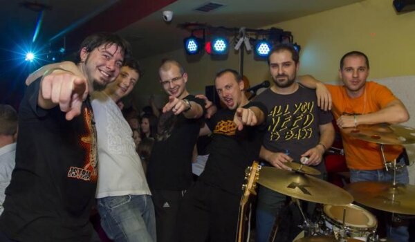 Foto: subota u La Kabani uz The Night Express Band