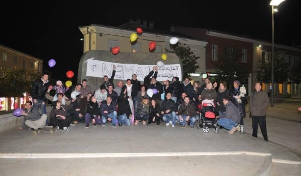 Danas u 17 sati prosvjedno okupljanje na Trgu slobode
