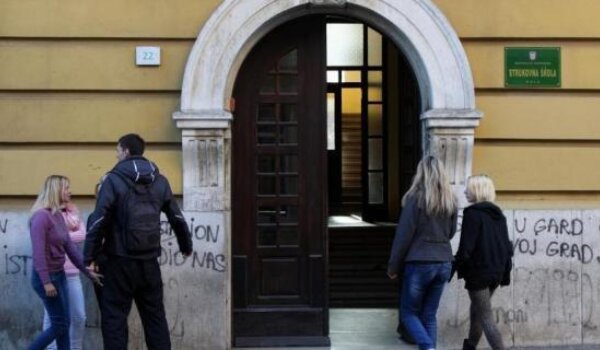 Strukovne škole: Uz ocjene skupljat će se i bodovi
