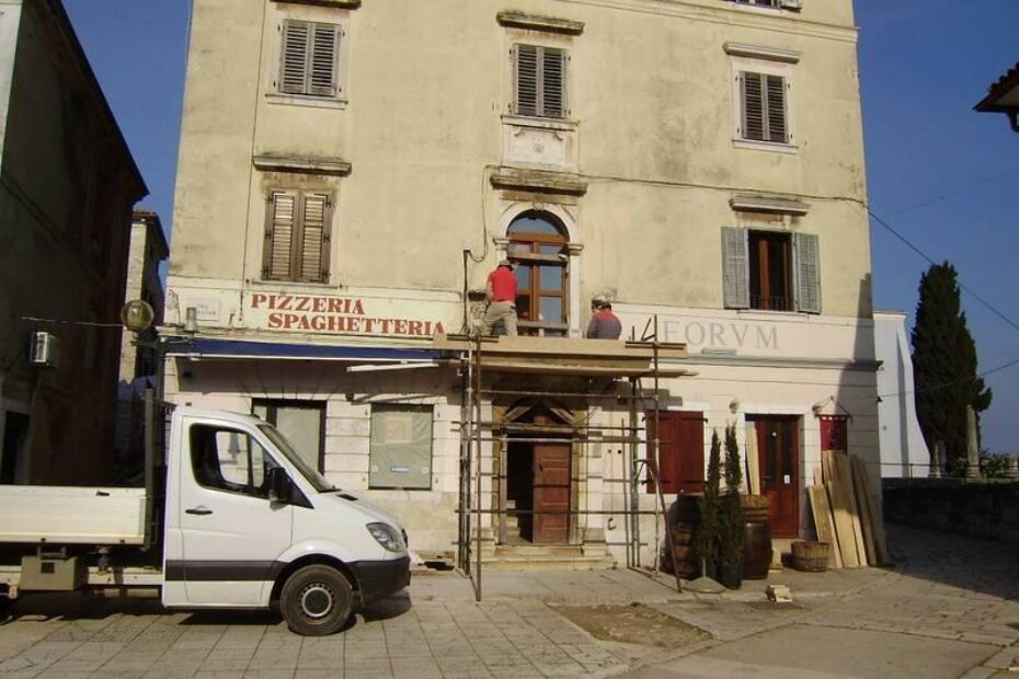 Radovi na zgradi na Trgu Marafor 7