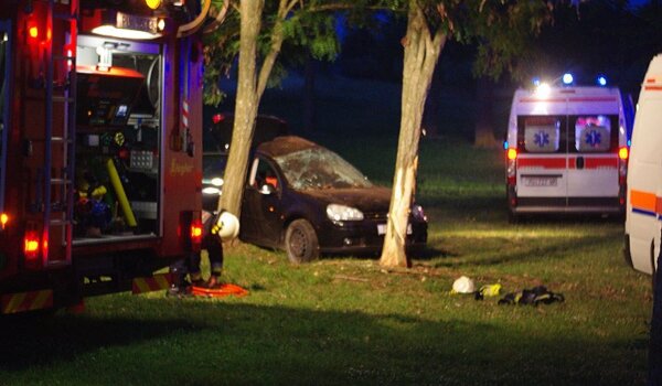 Zelena laguna: četvorica mladića u Golfu teško stradala, jedan kritično