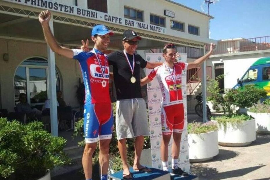 Podij Nacionalno cestovno prvenstvo: s lijeva (Radoslav Rogina, Robert Kišerlovski i Emanuel Kišerlovski)