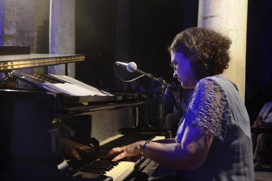 Ayse Tutuncu (J. PREKALJ)