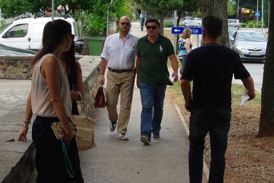 Odvjetnik Alen Kalčić i Aleksandar Zrnić dolaze pred sud