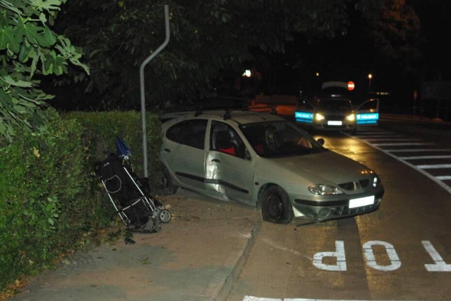 Renault izletio preko pločnika i navodno lakše ozlijedio dijete.