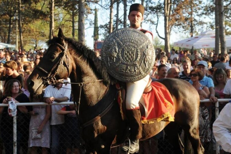 Lanjski slavodobitnik Trke na prstenac Samuel Štoković (D. ŠTIFANIĆ)