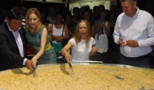 Buzet: Rozga miješala 2013 jaja u fritadi s tartufima