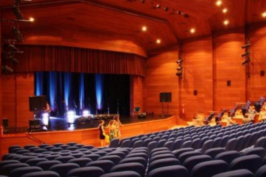 Hoće li kinodvorana u Spomen domu stići zakoračiti u novo doba? (POU Pazin)