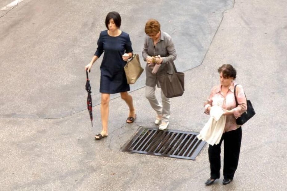 Sanja Kovačić, Klementina Kovačić i Katarina Hržica pred pazinskim sudom (M. SARDELIN)