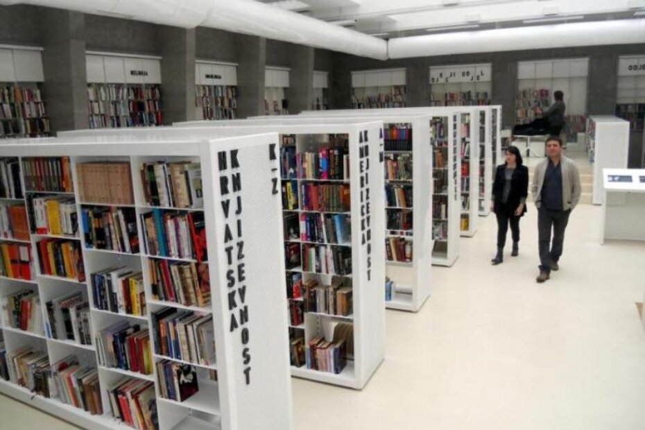 U Labinu je otvorena novouređena Gradska knjižnica, smještena u tzv. mramornoj dvorani nekadašnje direkcije Istarskih ugljenokopa Raša
Foto: I. Radić (Glas Istre)