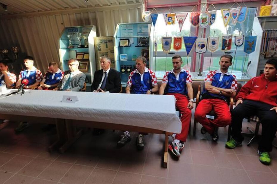 Konferencija za medije u porečkoj boćarskoj dvorani (Foto: Dražen Puniš)