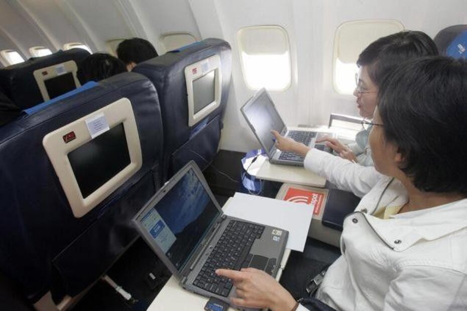 Tipkamo mi tako i tipkamo, ali nikako srušiti avion...
