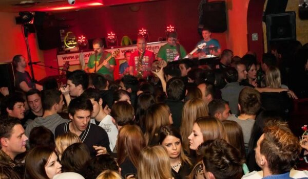 Kako se u La Kabani ekipa zabavljala uz NEX