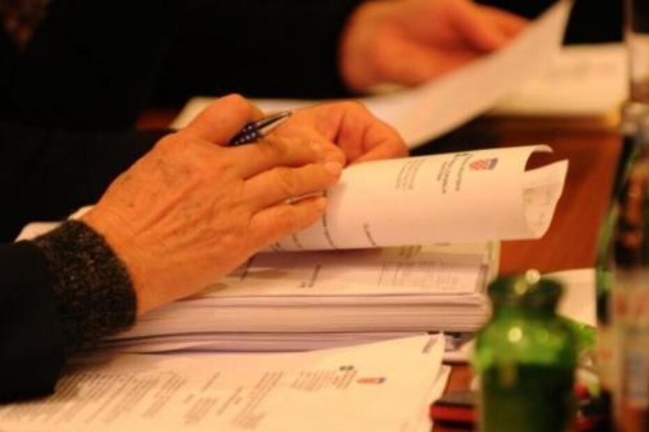 Vijećnici su uspjeli apsolvirati tek sedam od predloženih 26 točaka dnevnog reda (M. MIJOŠEK)