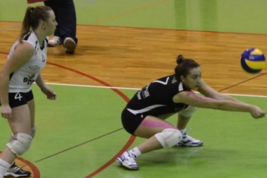 Laura Miloš, lijevo Emina Zahirović (J. PREKALJ/arhiva)