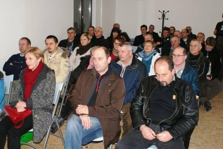 Članovi PD Pazinka na skupštini