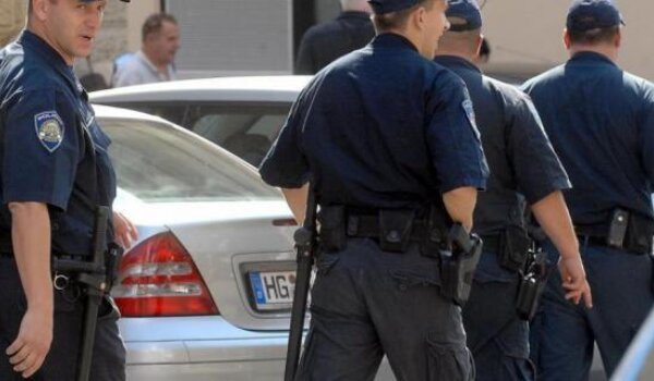 Građani će nadzirati rad policije