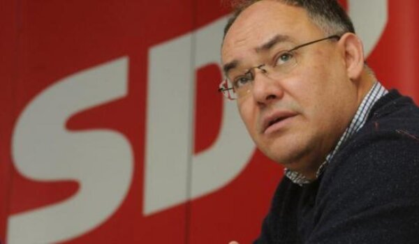Može li Kajin nastupati uz logo SDP-a?