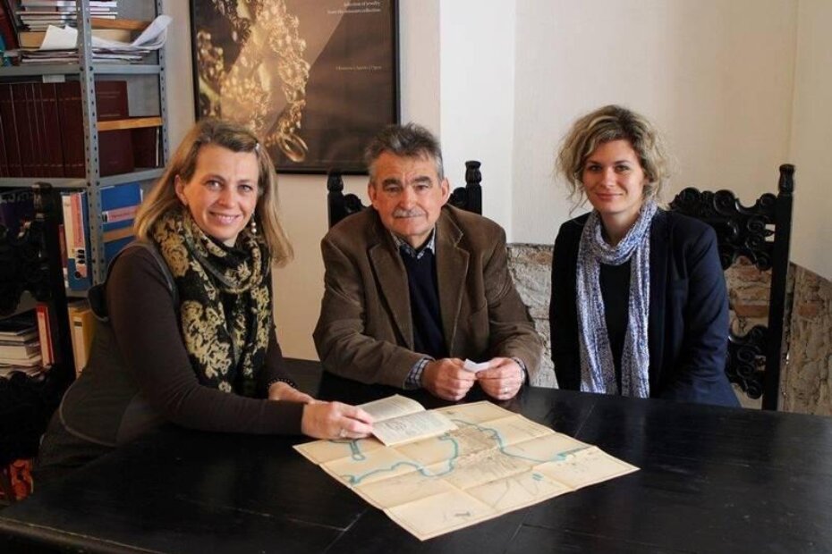 Rudi Poropat sa predstavnicama Zavičajnog muzeja Poreštine