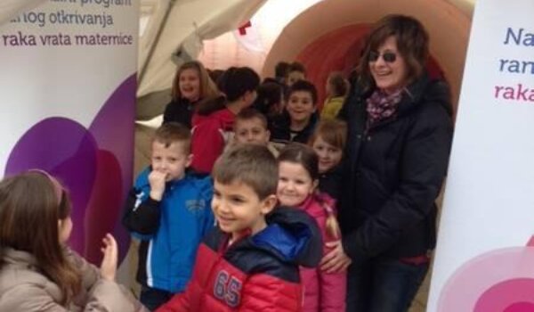 Akcija prevencije raka debelog i završnog crijeva na Trgu slobode u Poreču