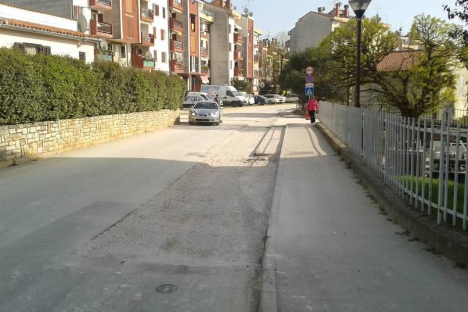 Građevinari su nakon radnog vremena otišli bez da su propisno obilježili nezatrpane kanale