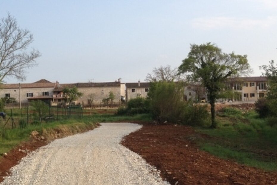 Novi put prema Kosinožićima (Veleniki)