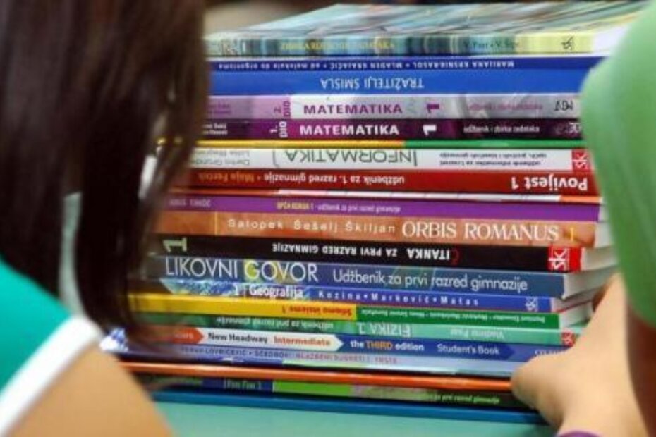 U kampanji za udžbenike ne biraju sredstva (V. KARUZA/NL)