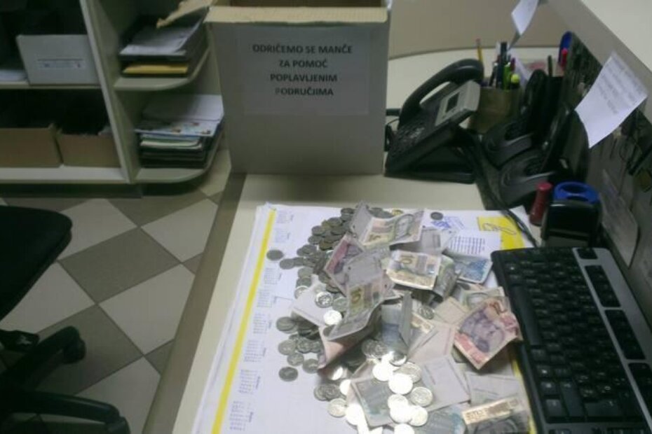 Prikupljeni novac su Karla i Denis donirali Crvenom križu Hrvatske