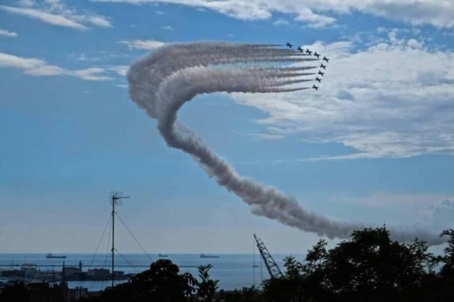 Freccie Tricolori uvježbavaju nedjeljni nastup (Foto: Il Piccolo)