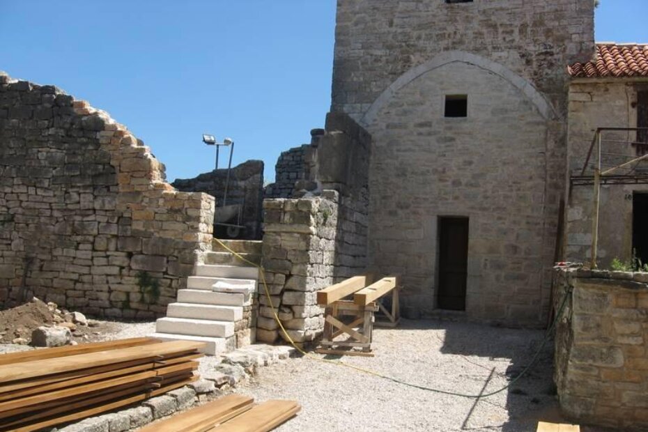 Radovi na sanaciji zvonika u Sv. Lovreču trebali bi završiti do 30. lipnja ove godine