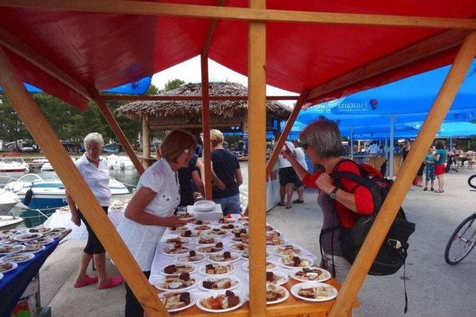Fešta u funtanjanskoj marini (V. HABEREITER)