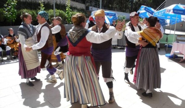 Sudionici "Zlatne sopele" tradicionalno u Domu za starije