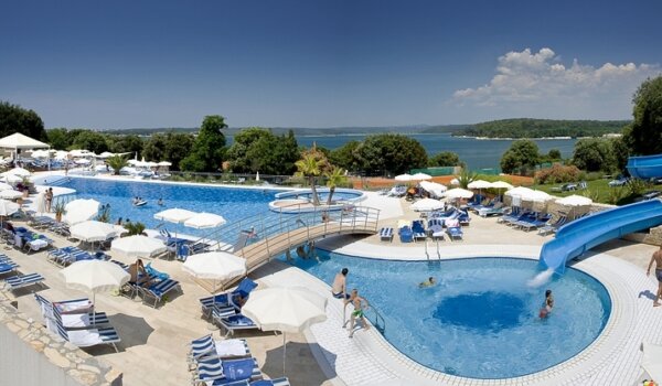 Porečki Valamar Club Tamaris domaćin trećeg izdanja UMJETNIKA NA ODMORU