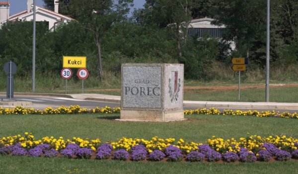 Poreč dobio mozaik na svom sjevernom ulazu - rotoru u Kukcima