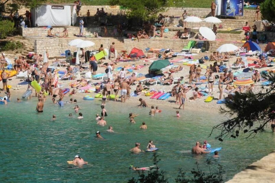 Porast noćenja Engleza, Norvežana, Ukrajinaca, Šveđana, Slovaka i Švicaraca, Poljaka te Slovenaca (D. Št.)