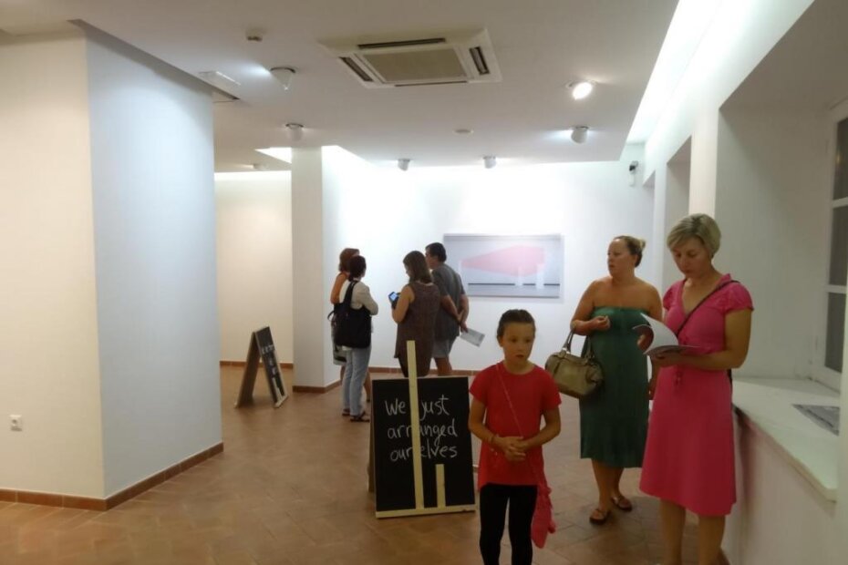 Publika u galeriji Zuccato