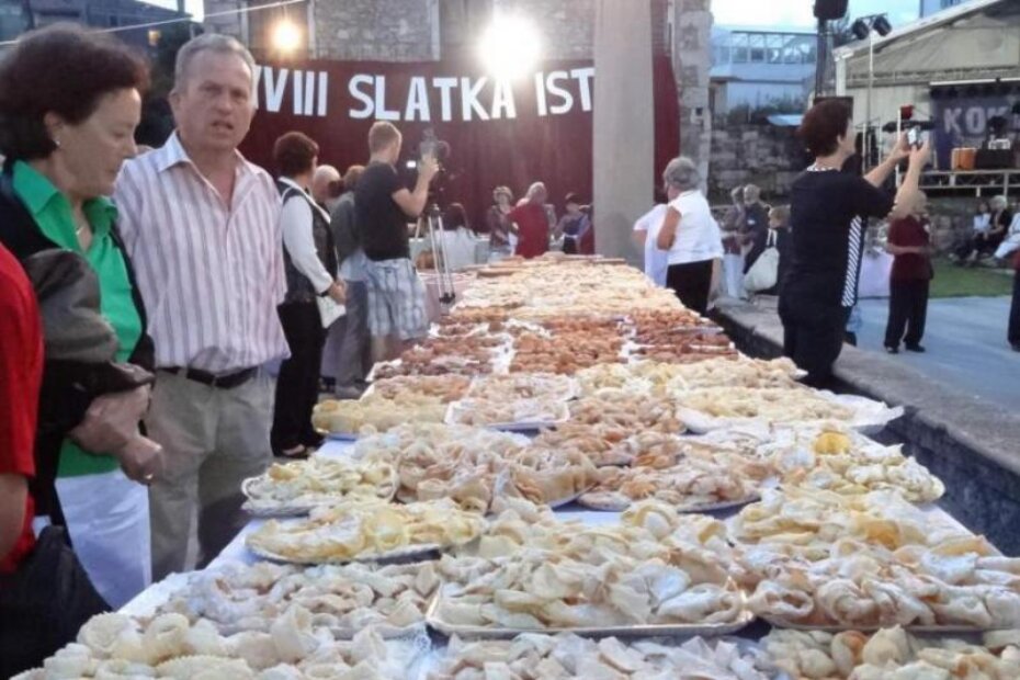 Kolači iz cijele Istre, 285 uzoraka