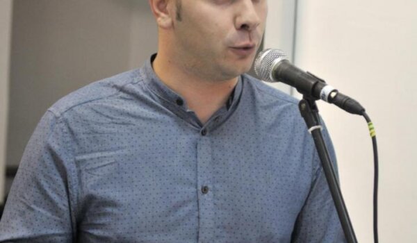 Desetero pjesnika čitalo poeziju zadnjeg dana ljeta