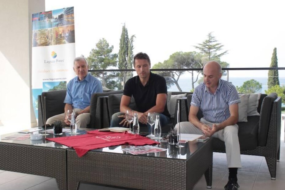 Darko Ivić iz Plave Lagune, direktor ureda TZ Poreča Nenad Velenik i organizator Goran Vrus na današnjoj konferenciji za medije u hotelu Parentium