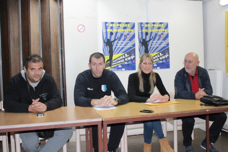 Treneri Miodrag Stojaković  i Jovo Čaković u društvu predsjednice OK Poreč Teute Sauko i predsjednika Jedinstva Bogdana Mamutića