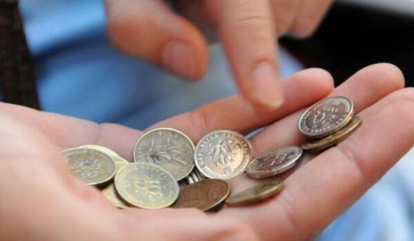 Bankrot države plaćaju građani