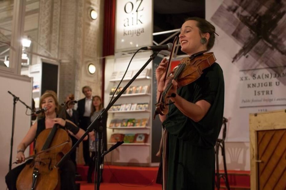 Catch-Pop String-Strong iz Beča na otvorenju sajma