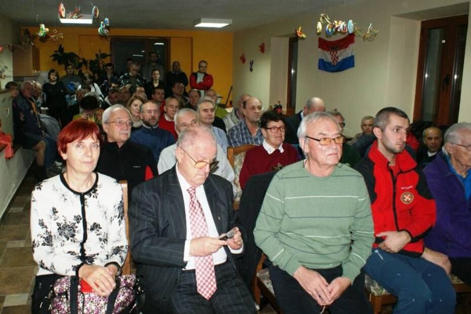 Na predstavljanju su bili planinari iz cijele Istre, Kvarnera i Kopra