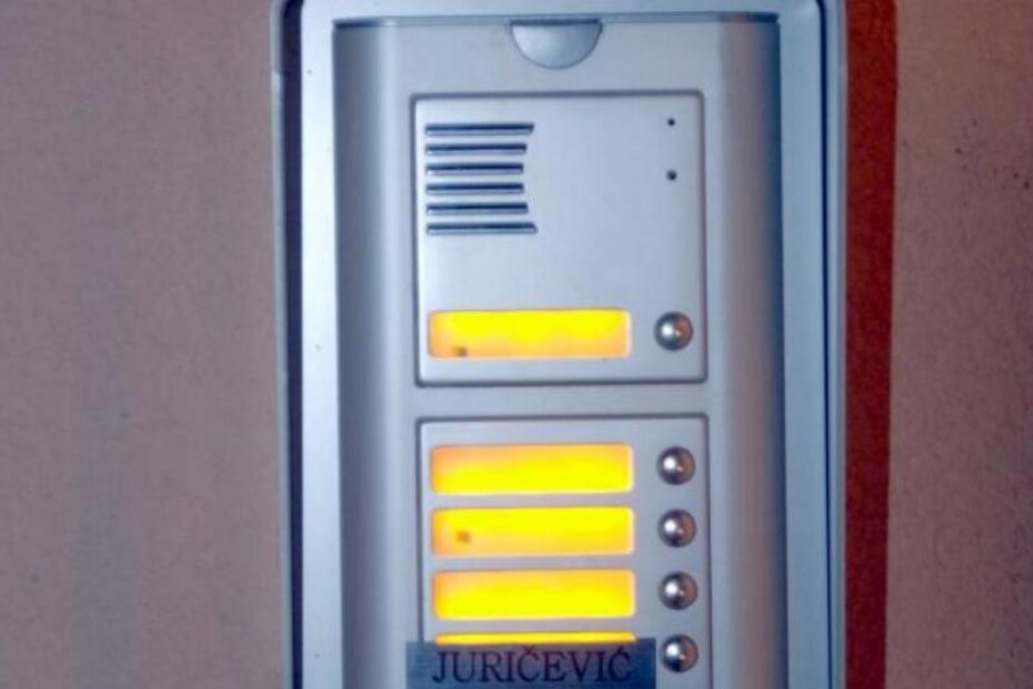 U stanu u Poreču nađeni mrtvi supružnici (M. SARDELIN)