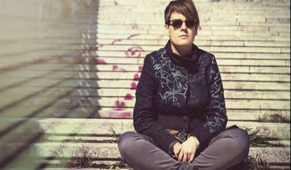 Nora Verde u Kući za pisce - hiži od besid u utorak, 10. ožujka