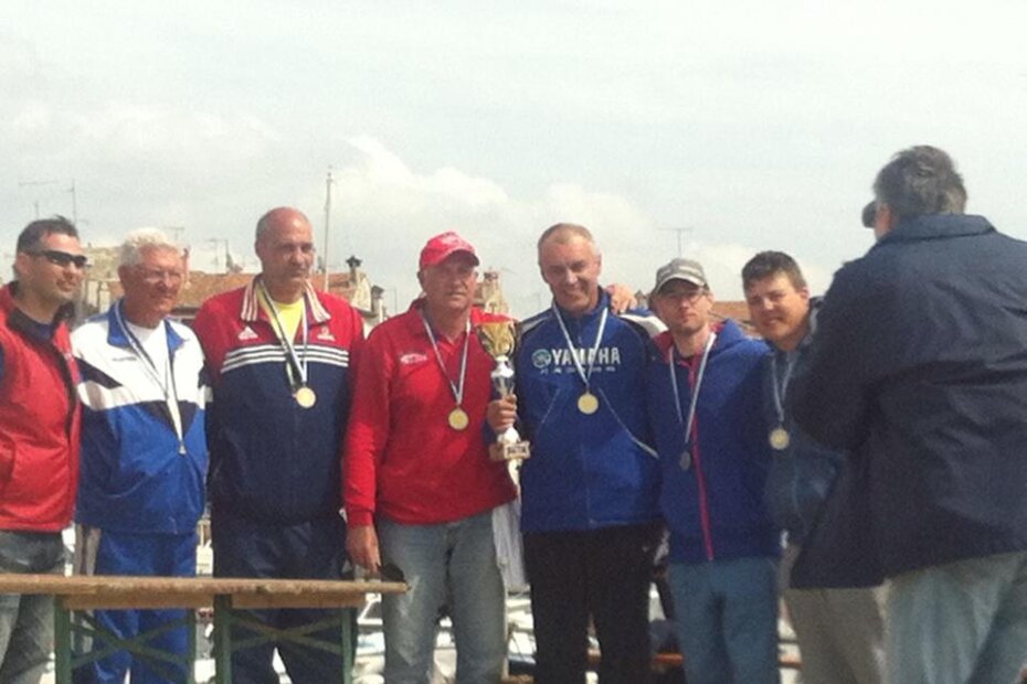 Seniori u kategoriji štap-brodica