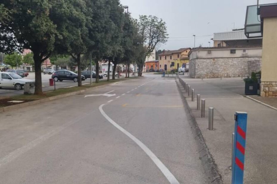 Jednosmerni promet uz mogućnost dostave na tržnicu